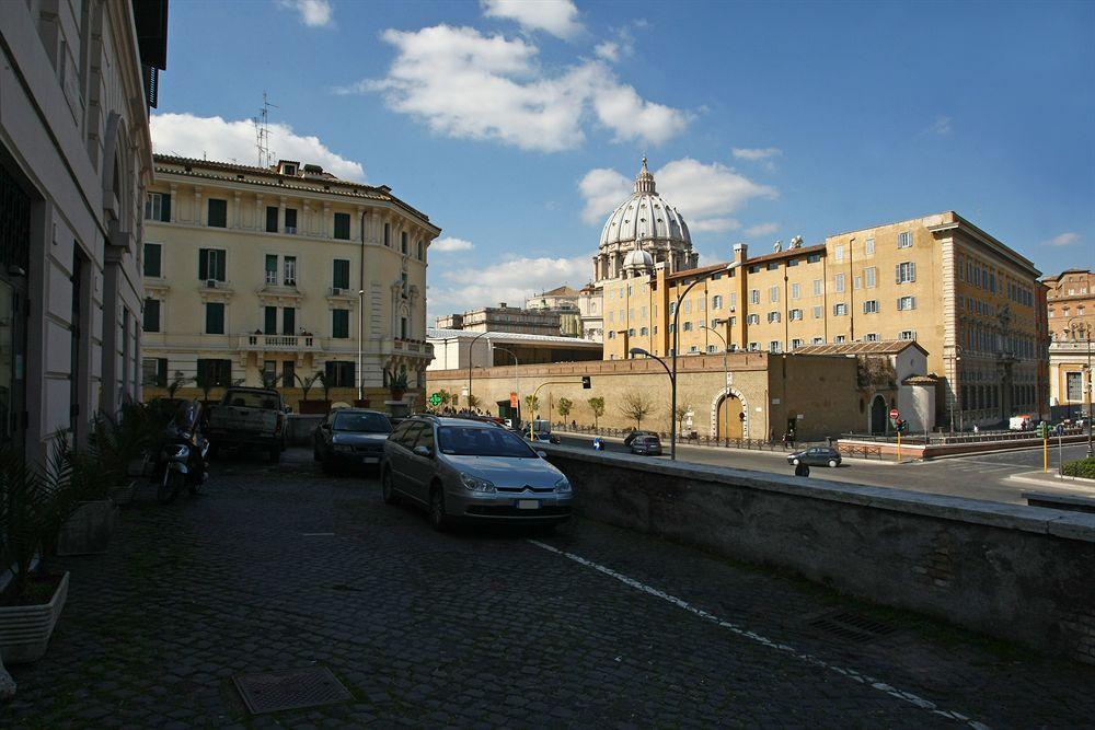 All'Ombra Del Cupolone Rome Buitenkant foto